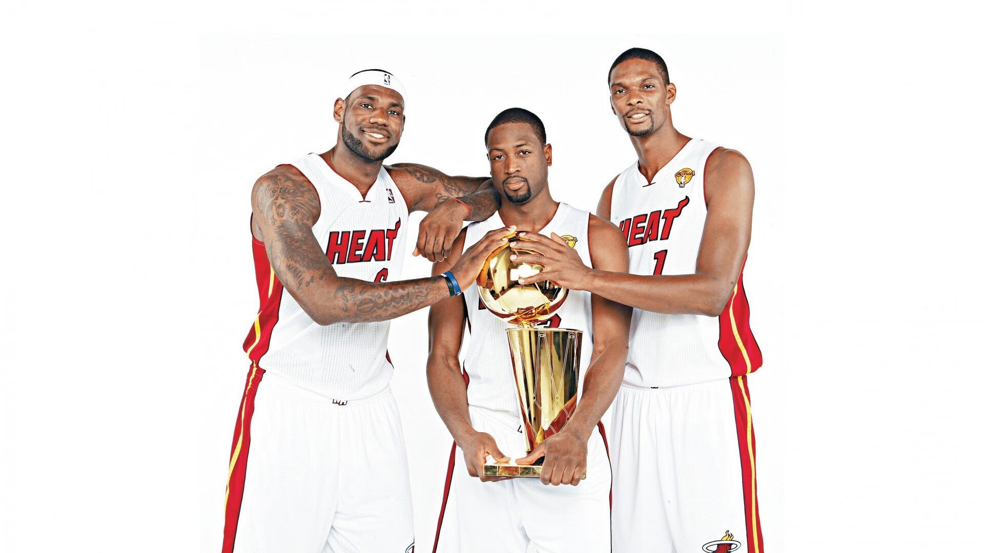 PSG锋线效率低下致命失误频发